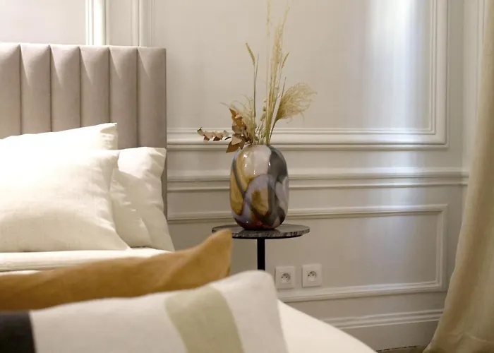 Studio Quartier Champs Elysees 1 *