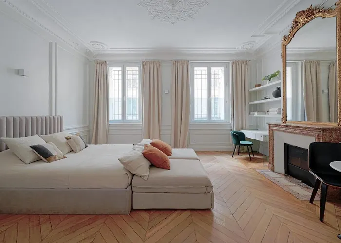 Studio Quartier Champs Elysees 1 * 파리