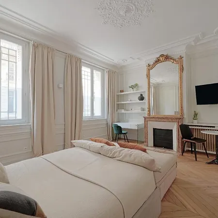 Studio Quartier Champs Elysees 1 * Párizs